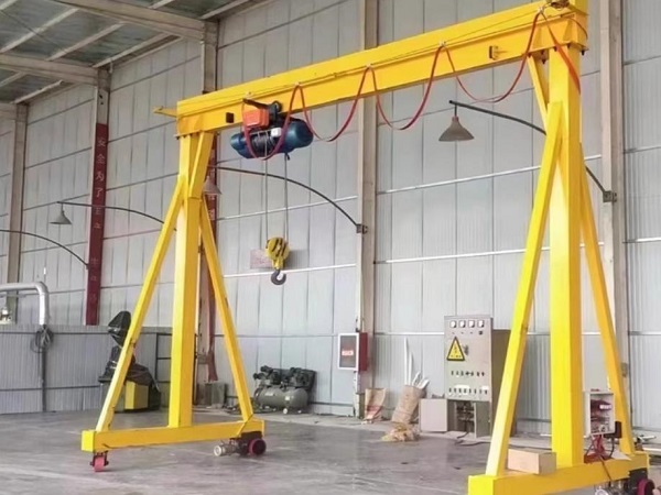 電動(dòng)無(wú)軌萬(wàn)向移動(dòng)龍門架小型龍門吊